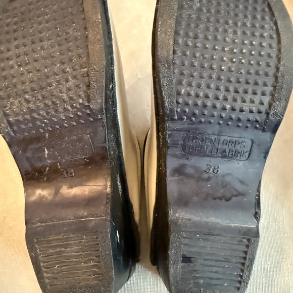 White Leather Clogs with Black Trim - Picture 3 of 3